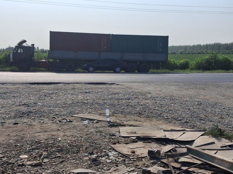 6 va 12. metirlik kontenerlar  bor