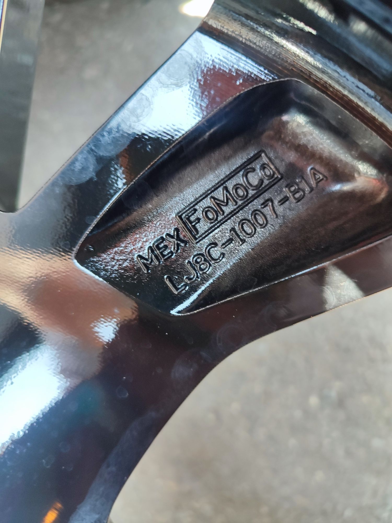18" оригинални алуминиеви джанти за Ford Mustang Mach E.
