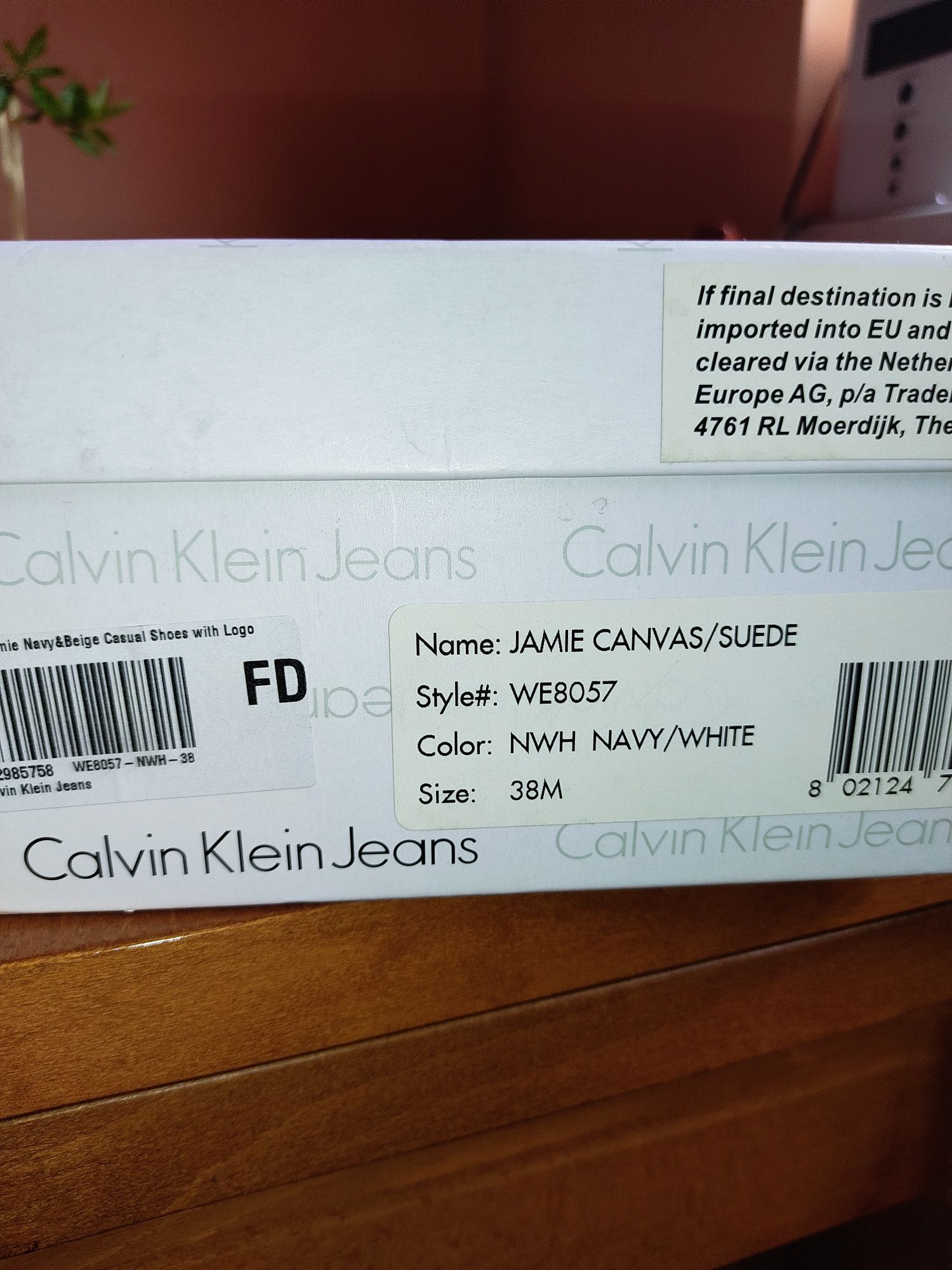 Calvin Klein маратонки