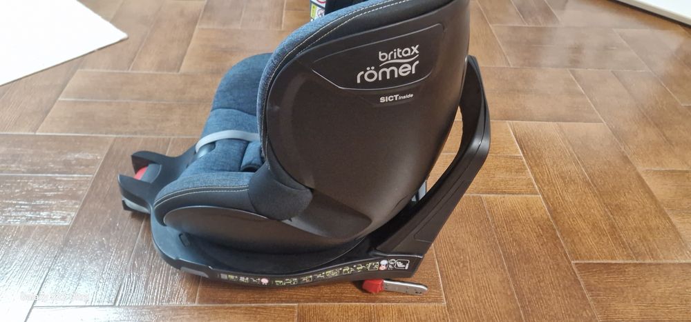 Scaun ISOFIX i-Size Britax Romer DUALFIX M