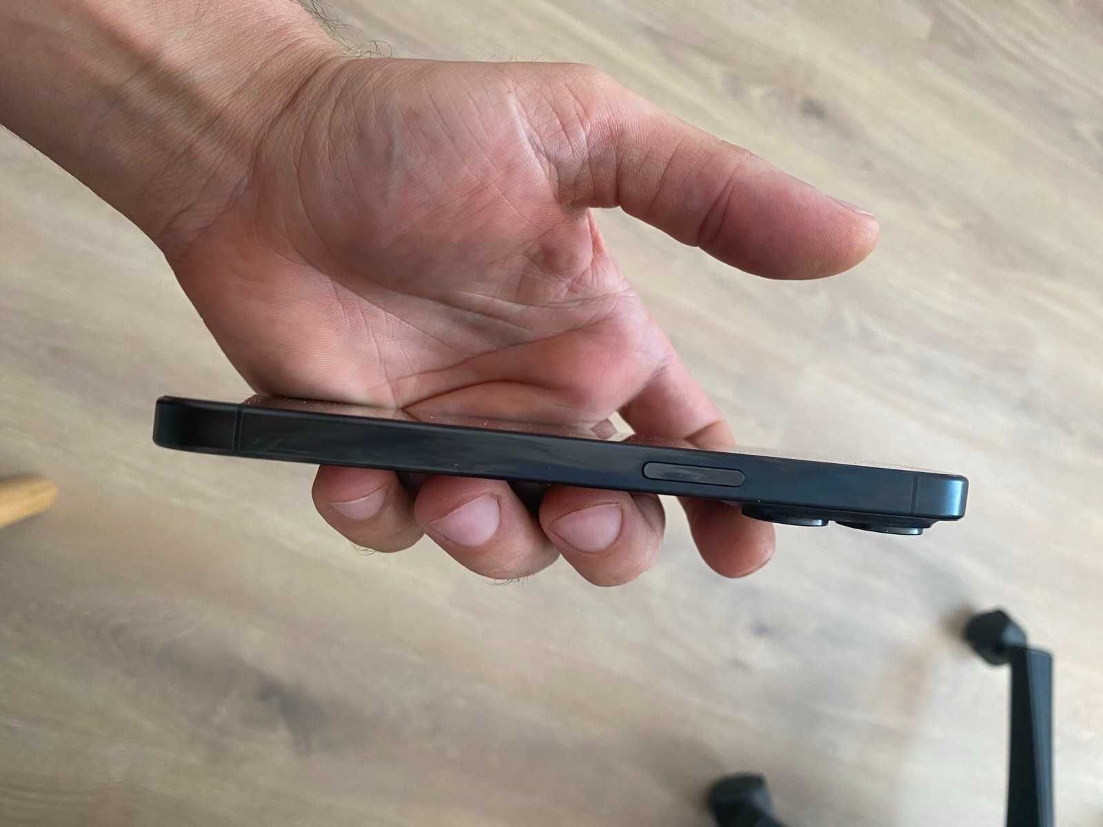 iPhone 15 pro 256GB