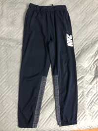 Pantaloni NIKE originali 158-170