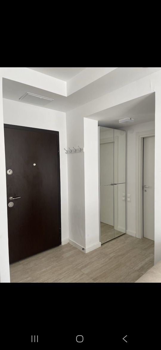 Propietar închiriez apartament în Cosmopolis