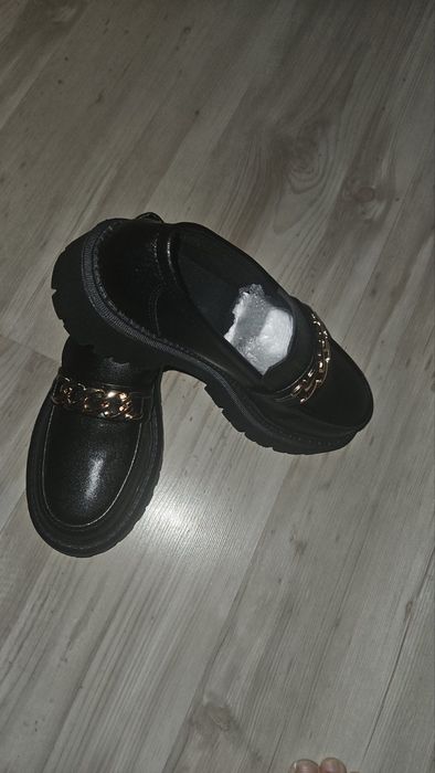 Чисто нови дамски мокасини