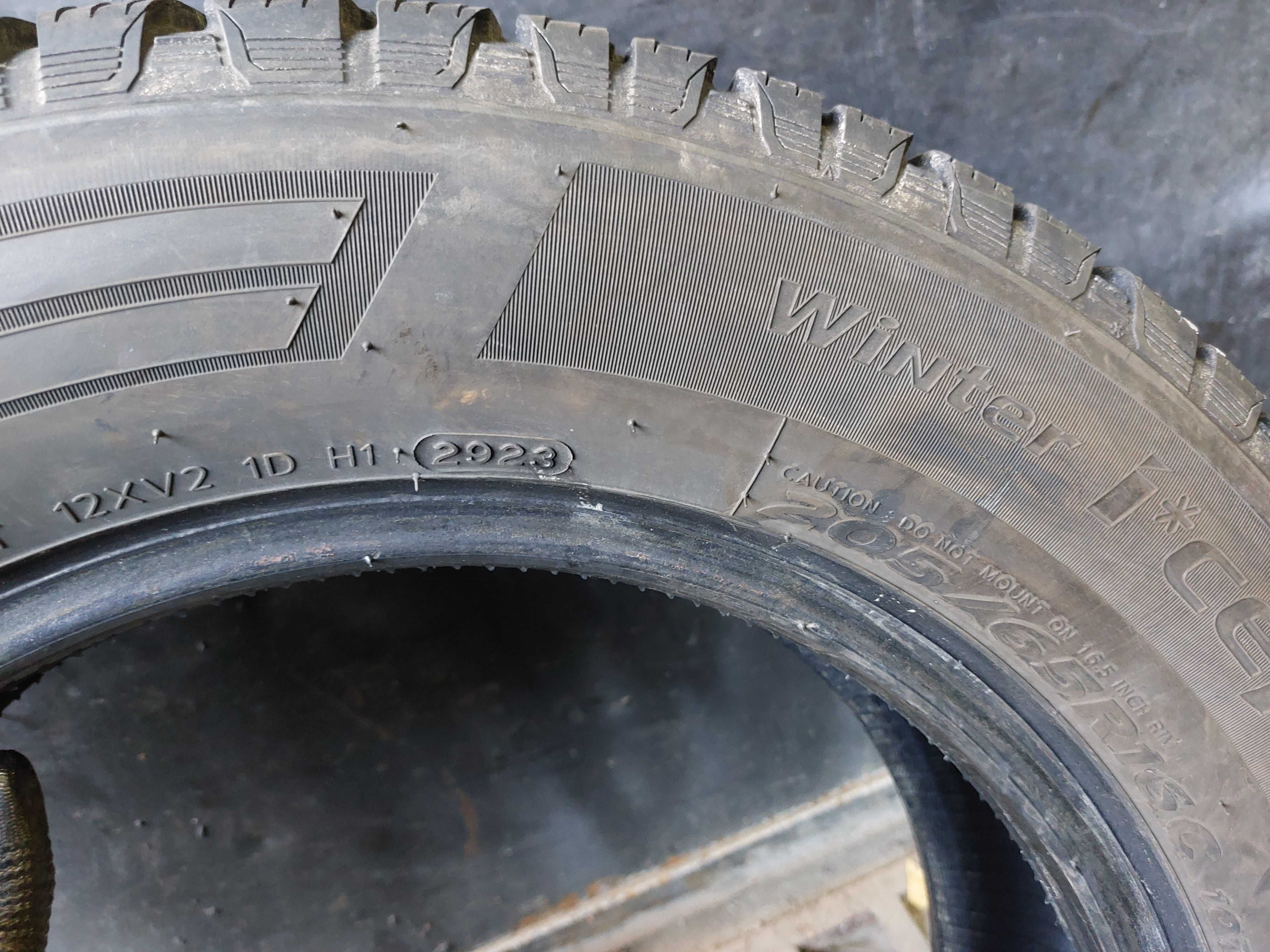 2бр.зимни гуми HANKOOK 205/65/16C 107T DOT 2923
