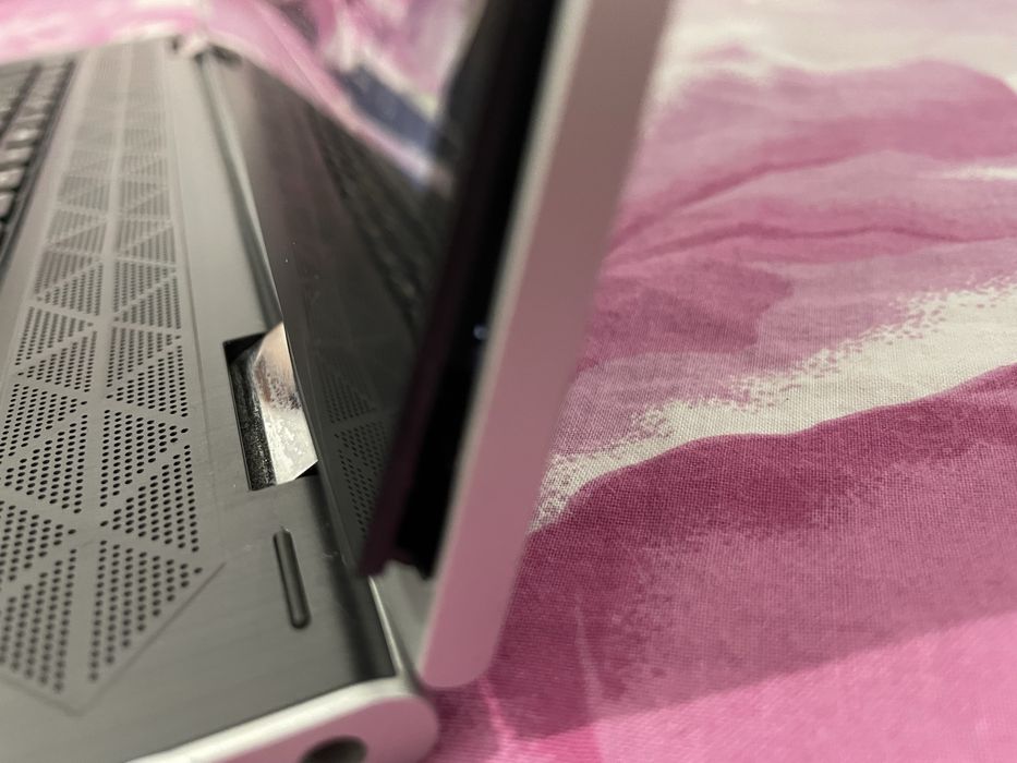 Hp 1,36 TB memorie ecran touchscreen