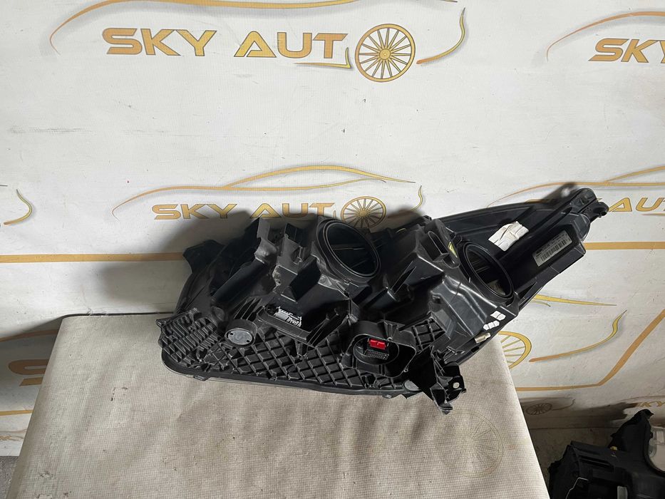 Far dreapta bixenon adaptiv Ford Kuga 2 FL dupa 2016 GV41-13D154-AG
