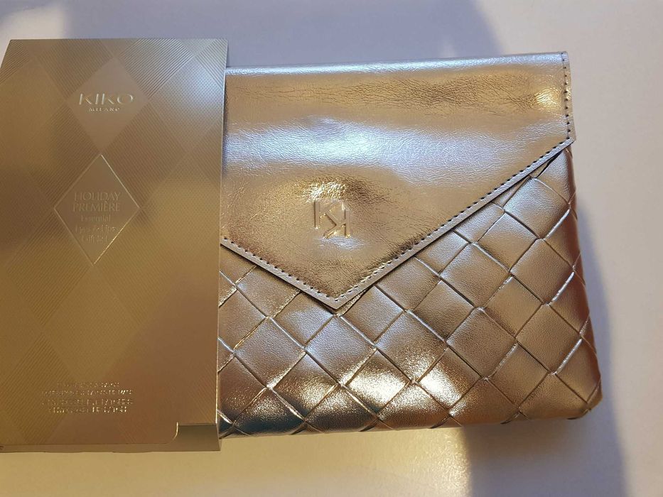 Дамски златист несесер на KIKO Milano