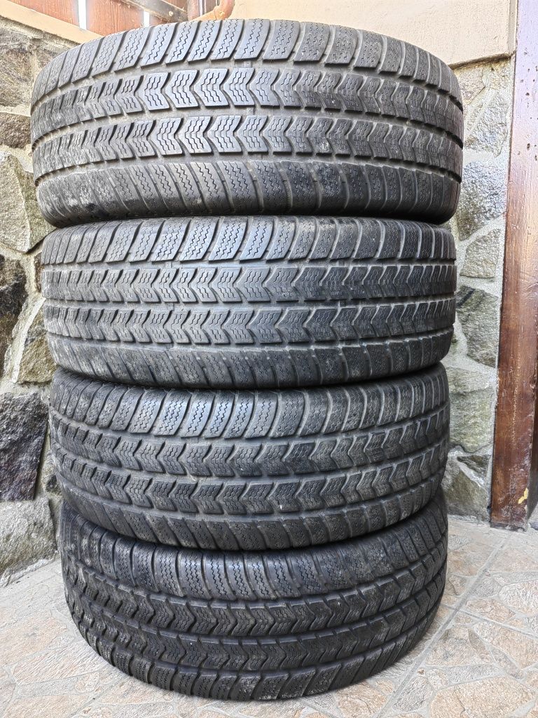 Anvelope 235/65 R16C Semperit