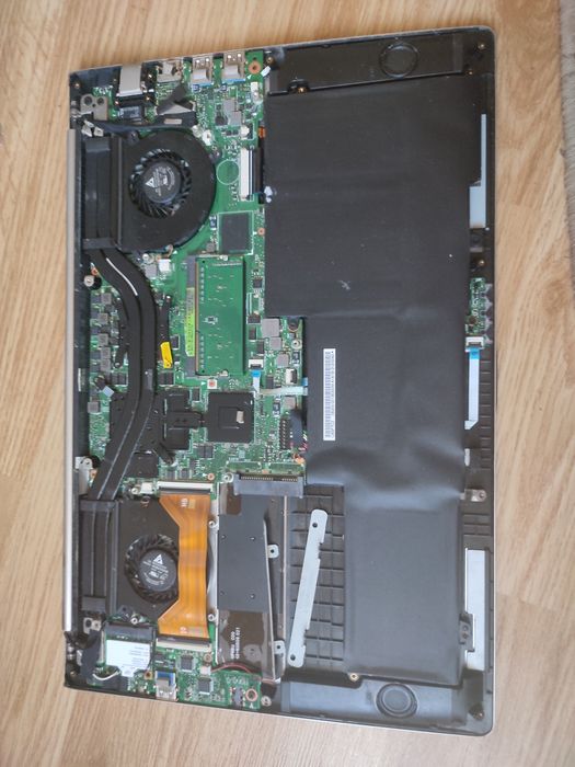 Amsamblu Complet Tastatura + Capac Botom + Accesorii - Asus U500V