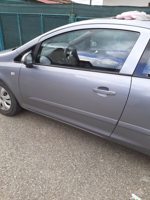 Vînd Opel corsa D automat an fabricație 2007