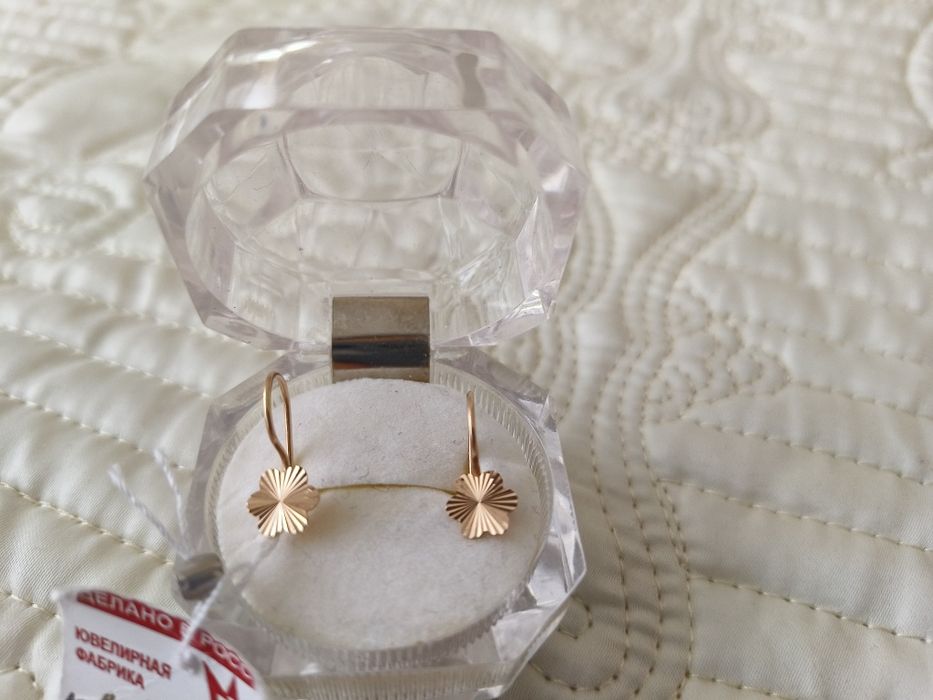 Детские сережки золотые