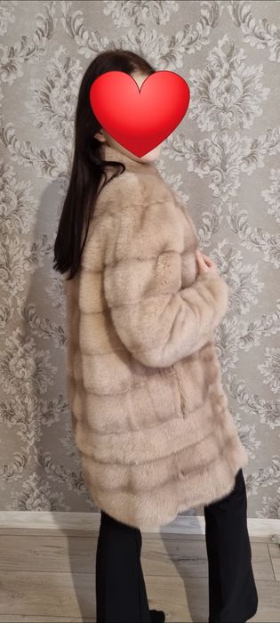 Шуба норковая красивая