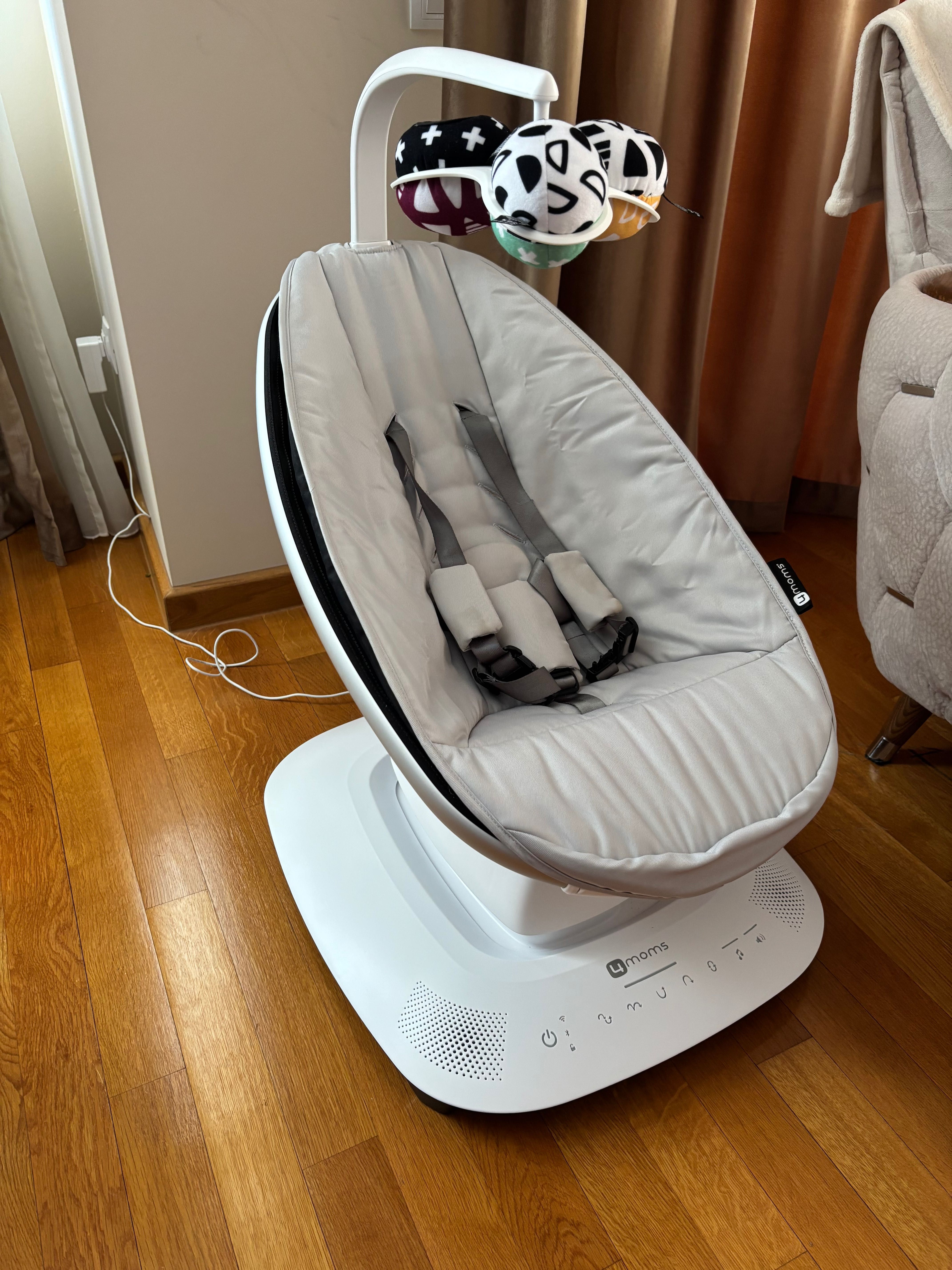 Бебешка люлка MamaRoo 4.0
