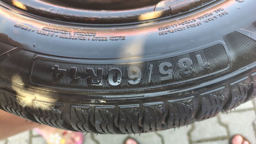 Vând cauciucuri Gremax M+S,185/60/R14