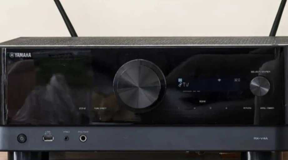 AVR ресивър RX-V4A