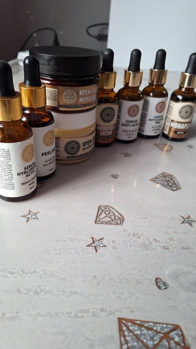 Продаю набор для лица и рук.