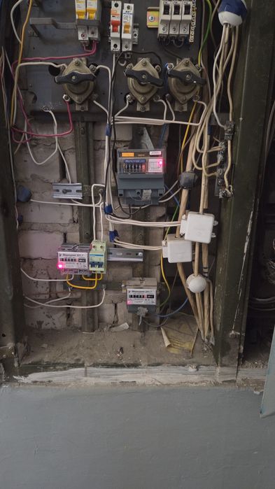 Ремонт пластиковых окон, Услуги сантехника, электрика, ванна под ключ