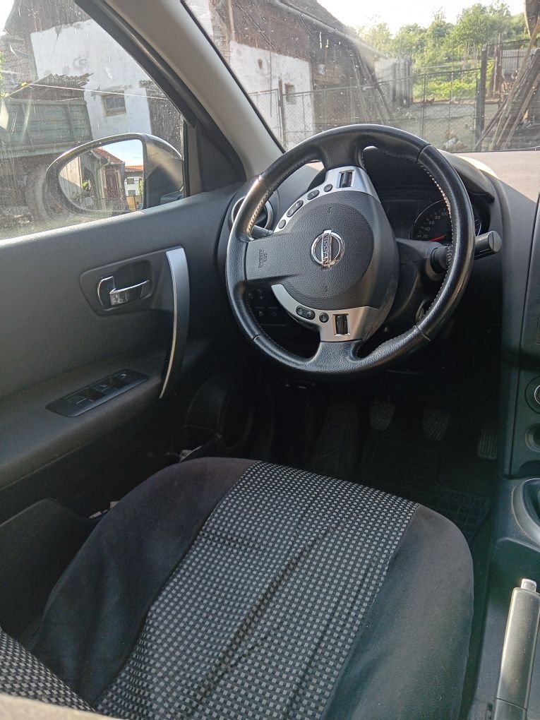 VIND. NISSAN. QASHQAI. 4×4.diesel  1598  CM distribuție. pe lant euro5