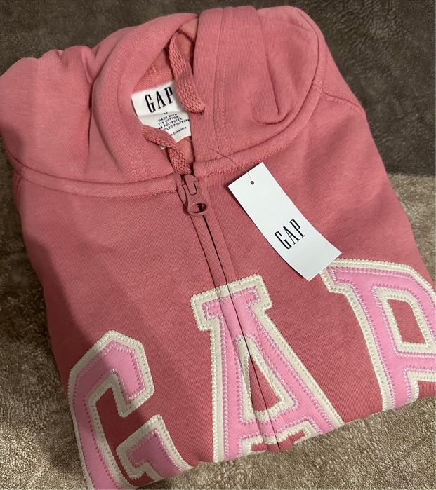 Толстовки фирмы GAP оригинальные,новые