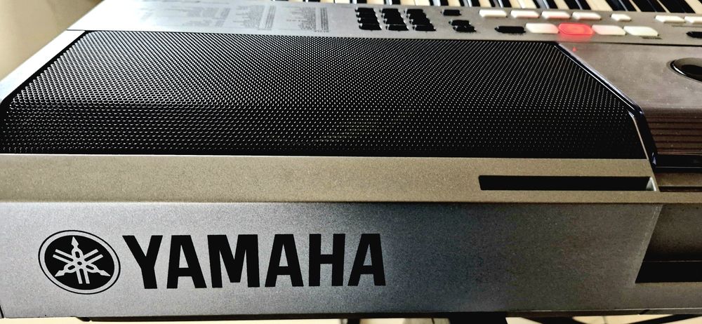 Vánd Orga Yamaha psr e 443