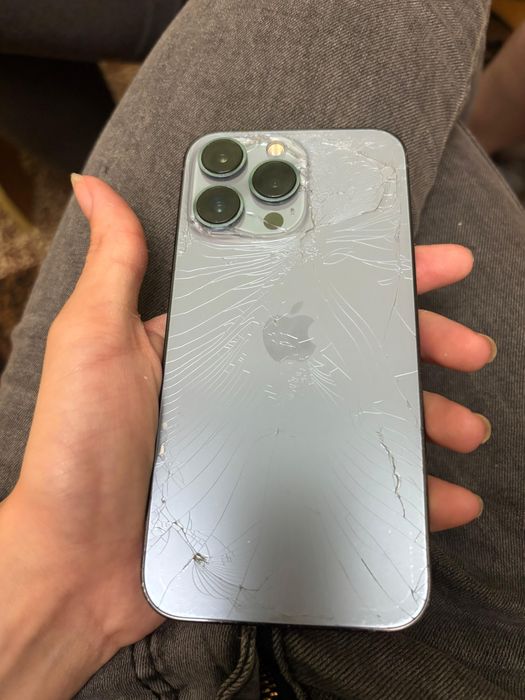 срочно продам айфон 13 про