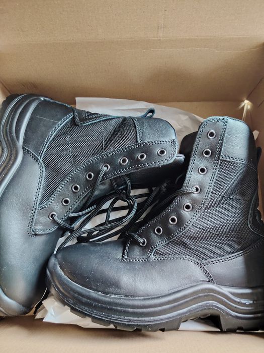 Bocanci safety dama, inalti pana peste glezne, noi, in cutia originala