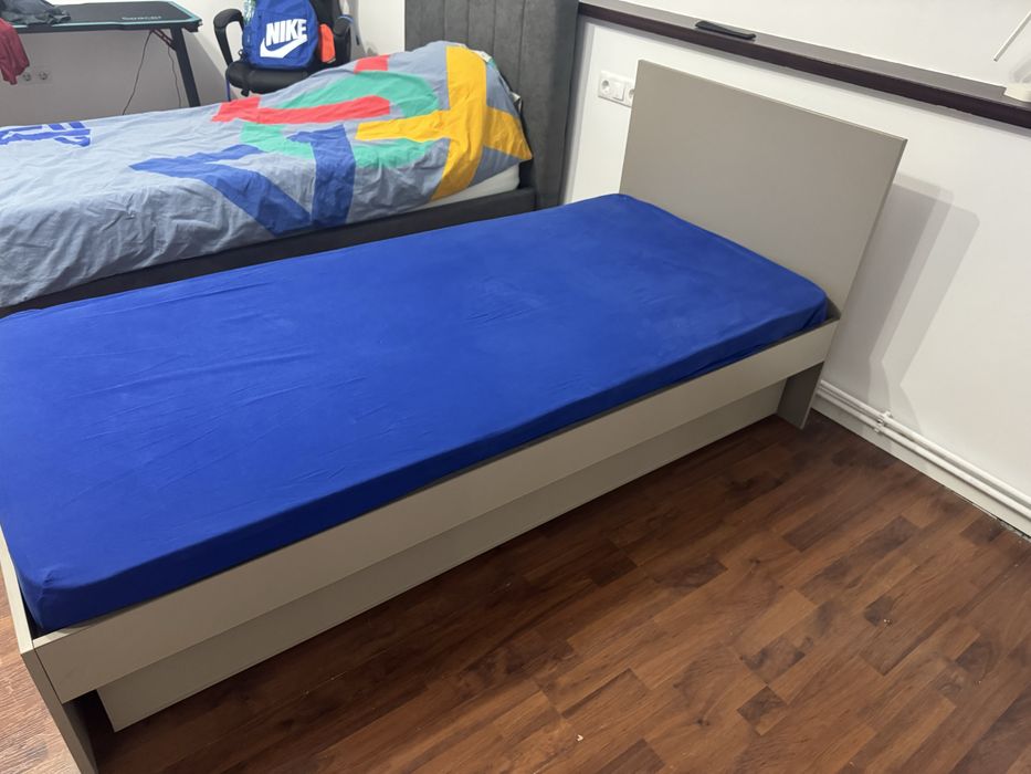 Pat Ikea cu saltea 90x200 inclusa si pat detasabil pentru oaspeti