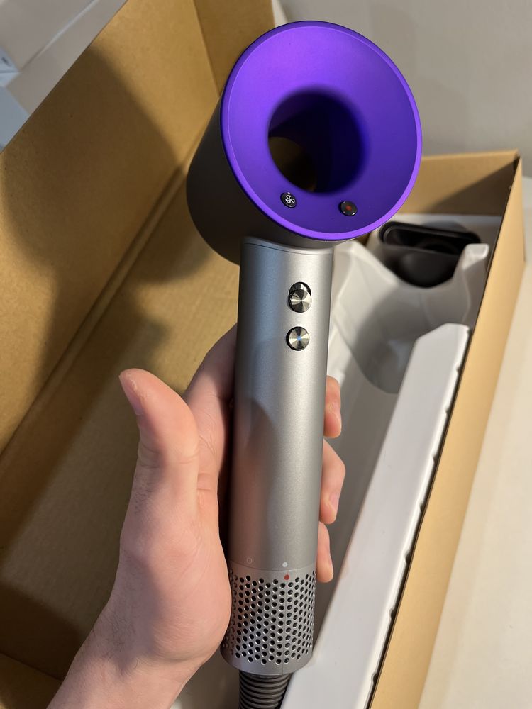 Фен Dyson Supersonic