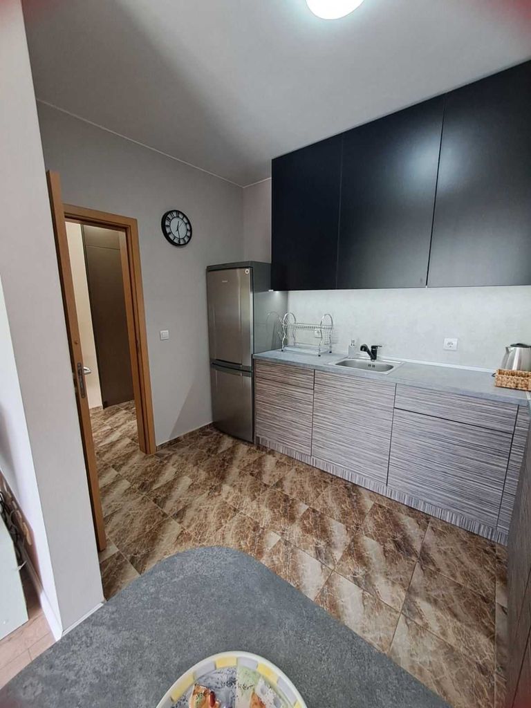 Дава се под наем Двустаен апартамент в Пловдив, Кършияка - 75 кв.м за 425 € - Снимка #1