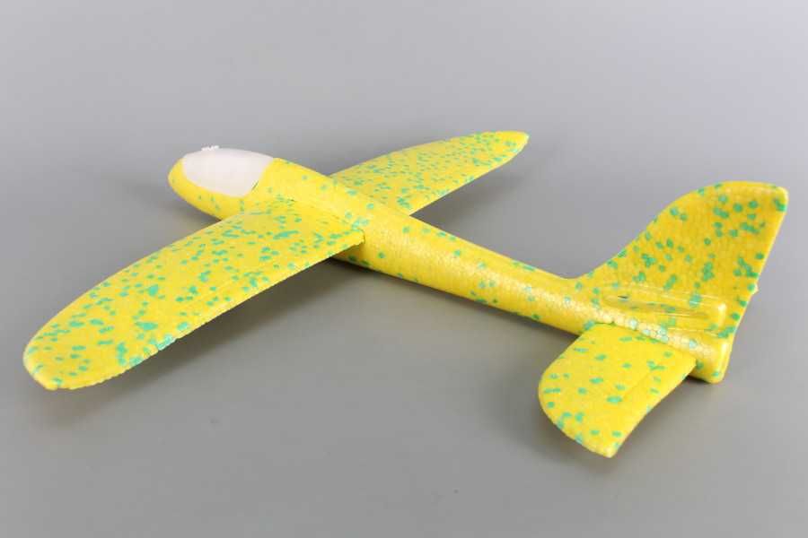 Детска играчка Самолет Светещ стиропорен самолет за хвърляне 48 см
