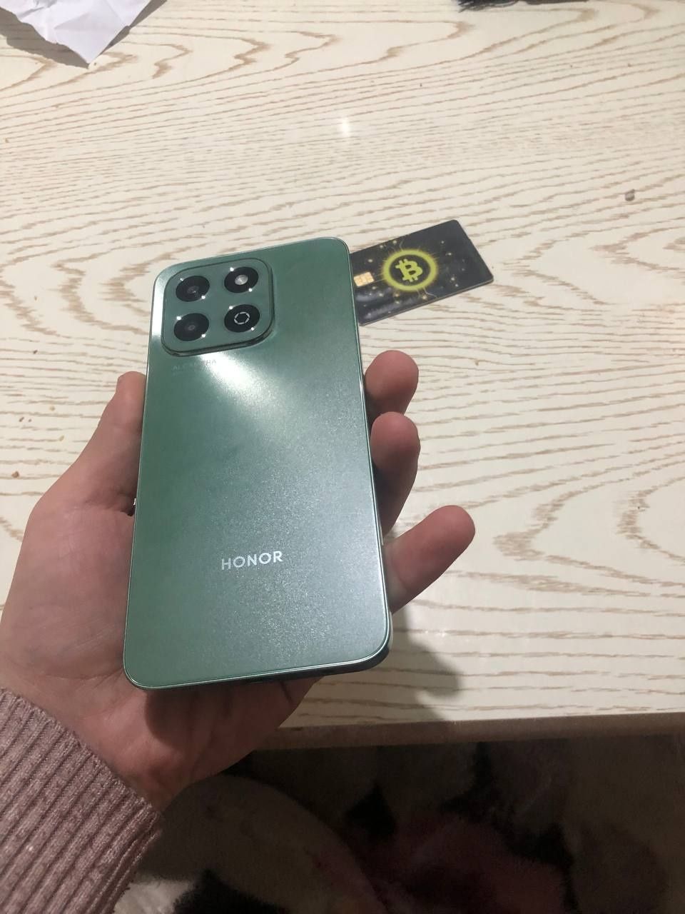 Honor x6b  xotira: 128 holati ideal 2 oy ishlatilingan