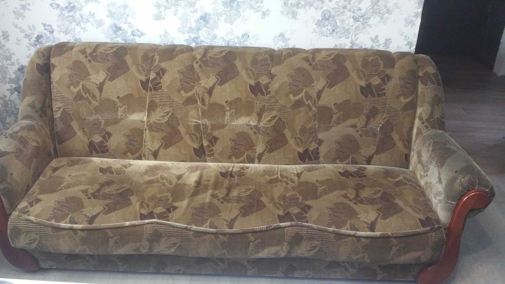 Продам диван, б/у