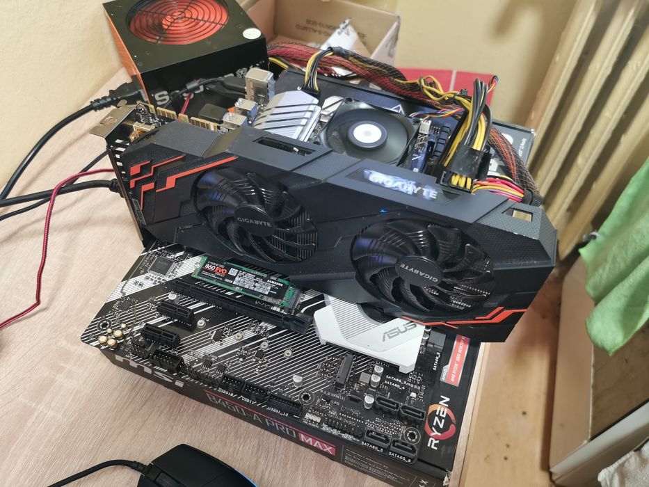 Kit ryzen 7 2700X asus X570-P ssd m2 256g rami 2X8=16g 2667mh