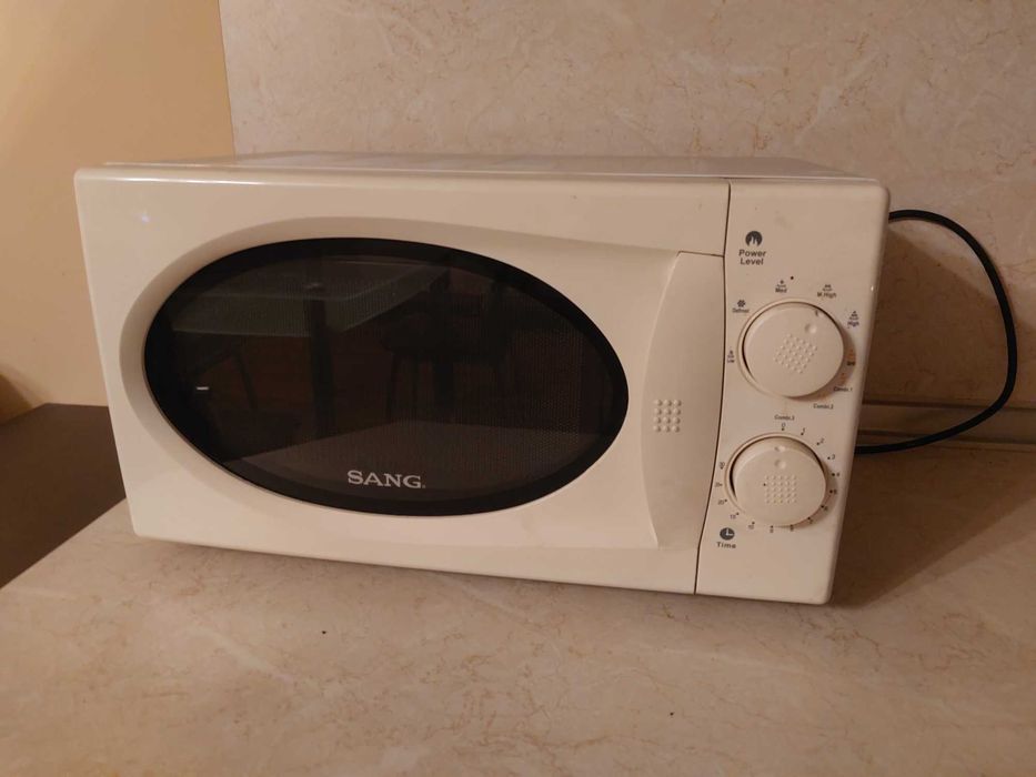 Микровълнова Санг в отлично състояние