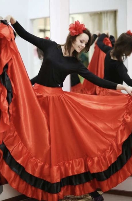 Испанское платье