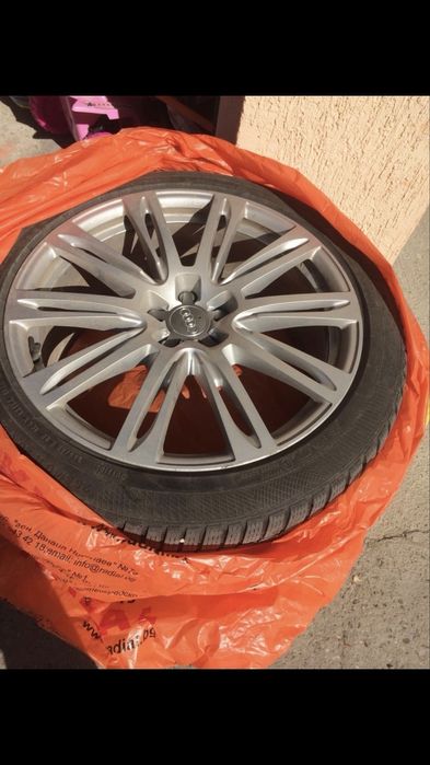 Оригинални лети джанти за Ауди А8 и S8.