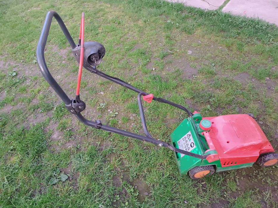 Mașină electrică de tuns iarba BRILL 32 ES