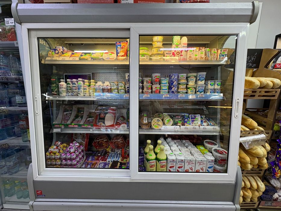 Vitrina lactate/dulciuri etc