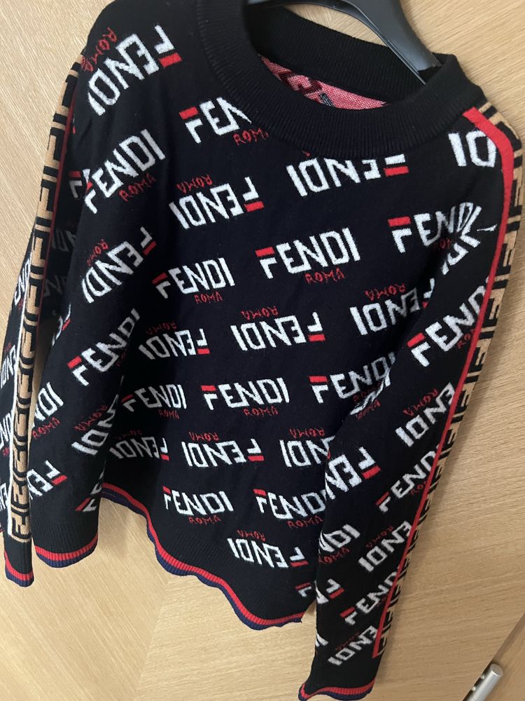 Сет пола и блуза FENDI