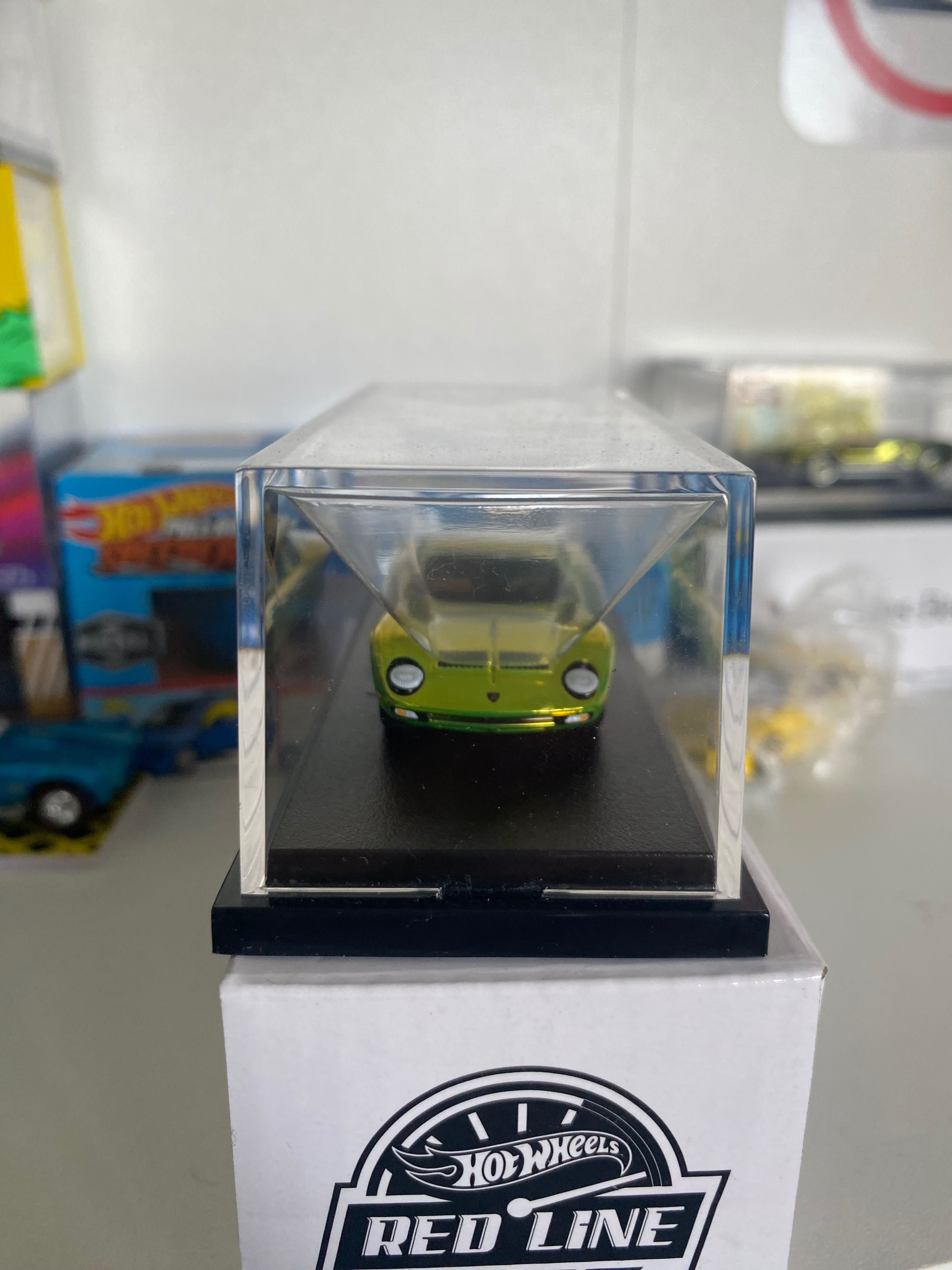 Hot Wheels RLC Lamborghini miura P400