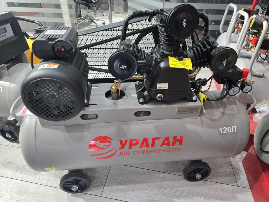 Компрессор.  Воздушный компрессор. Масляной компрессор