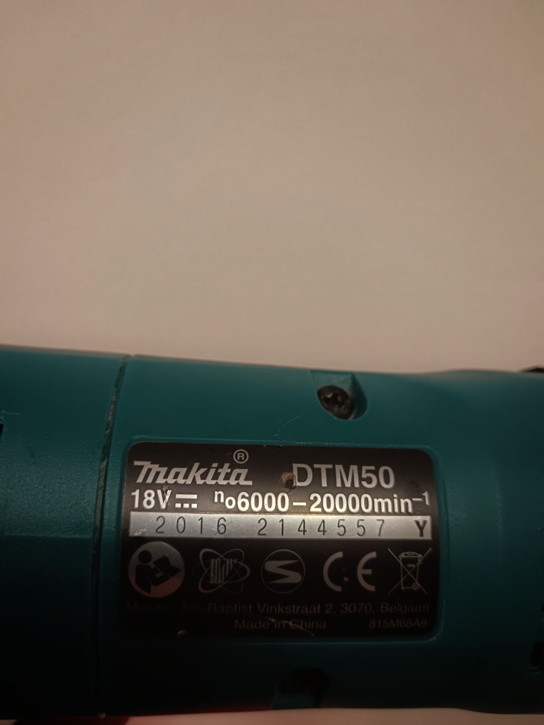 Vând Makita DTM 50