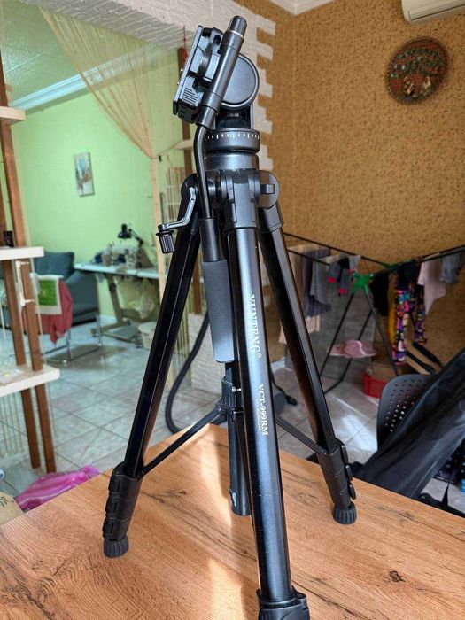 Штатив , трипод для фотокамеры