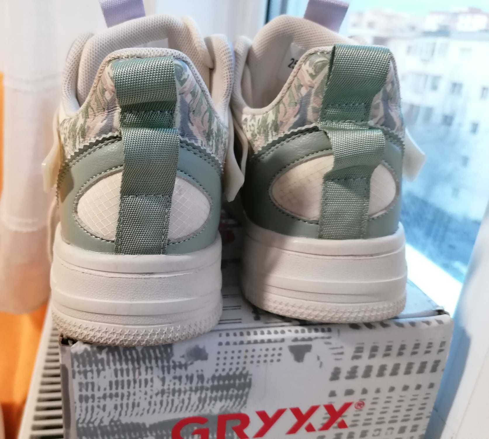 Sneakers Gryxx 38