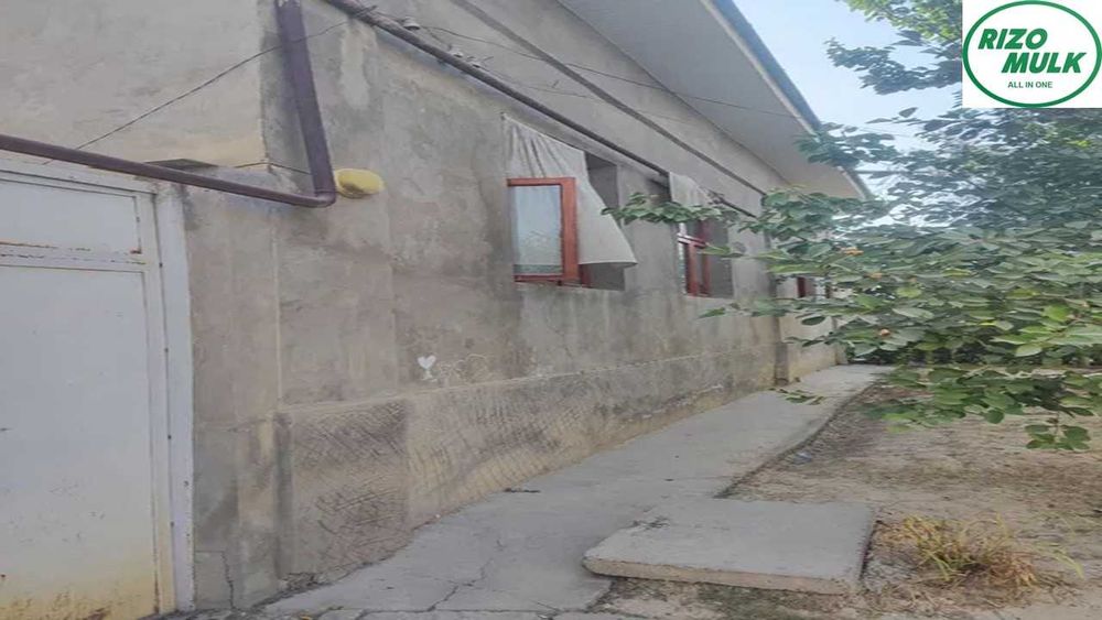 Учтепа тумани Урикзор мавзесида ховли сотилади. NR494/38