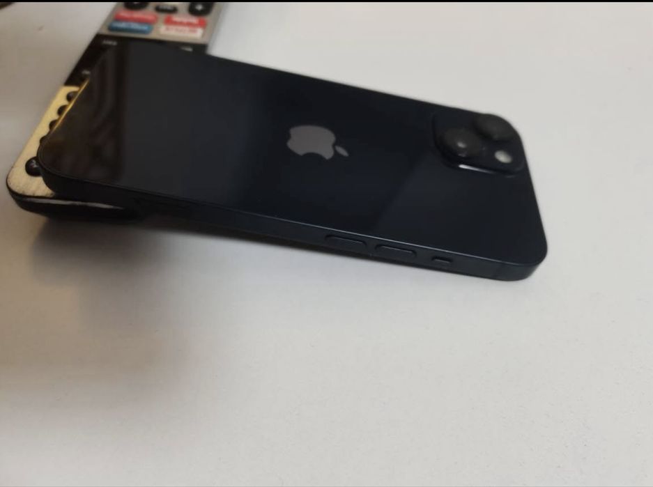 Vand iphone 14 intro stare excelentă