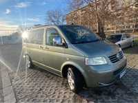 Бус Volkswagen Transporter