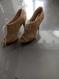 Продам женские туфли Т.Taccardi 39 р