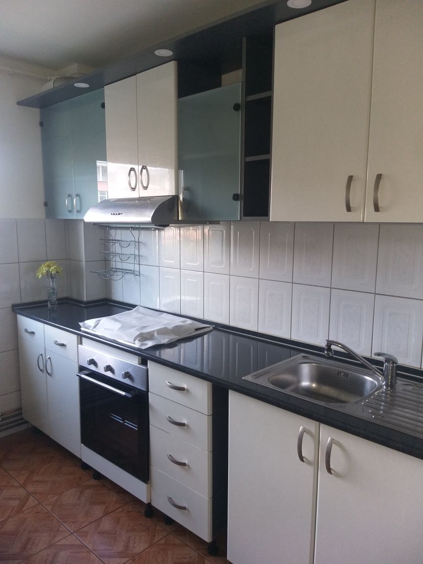 Apartament de închiriat